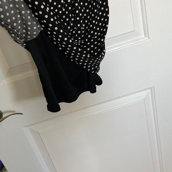 🛍️DONATED | The Limited | Sleeved Black & White Dress - Picture 6 of 11